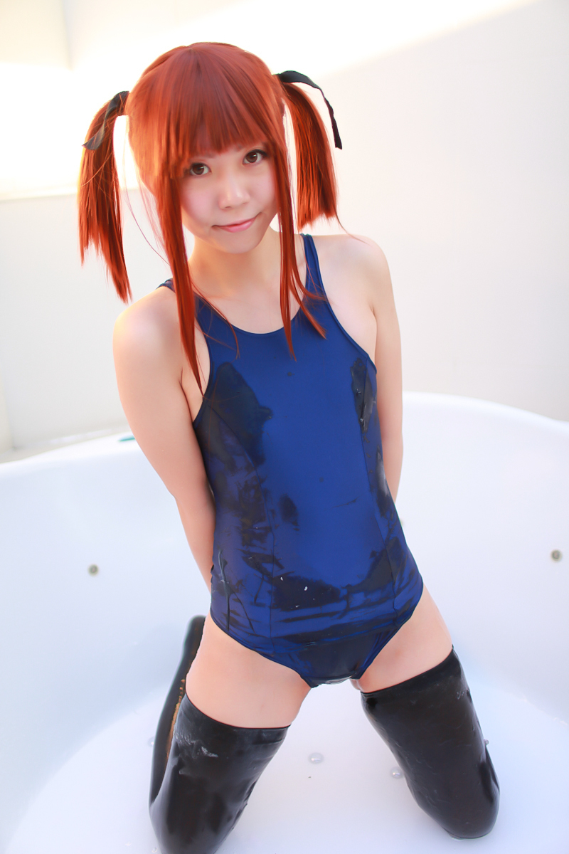 [Cosplay] Hot Maho Shojo Lyrical Nanoha 女优制服